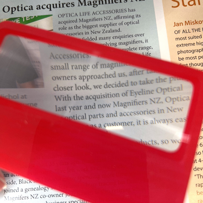 Credit Card Size Fresnel Lens 3X - 3 Pack - Magnifying.com.au 
